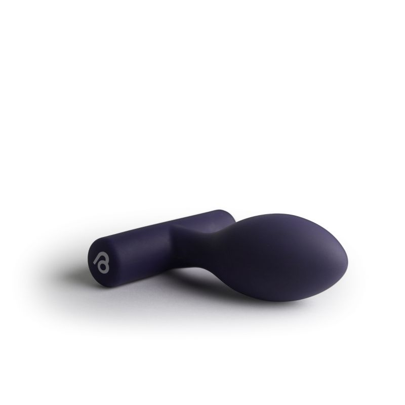 Side view of the Nova Orbital showing the rounded curved head and narrower neck