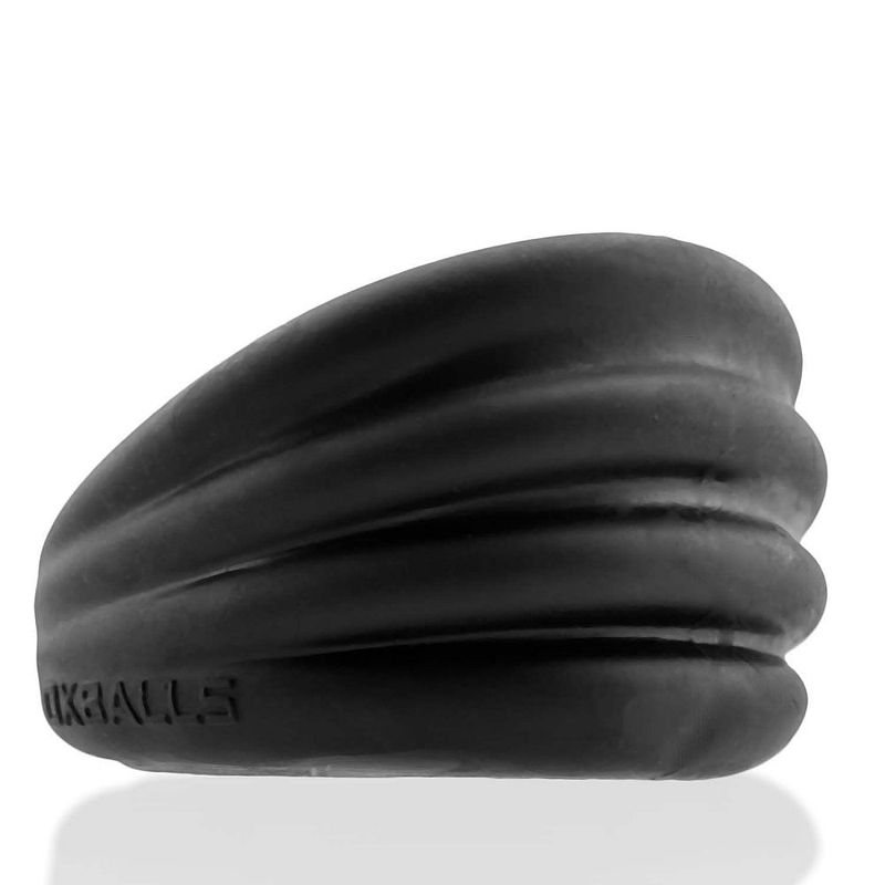 Side profile of the Black Expander Slim Scoop ring and layered outer contours