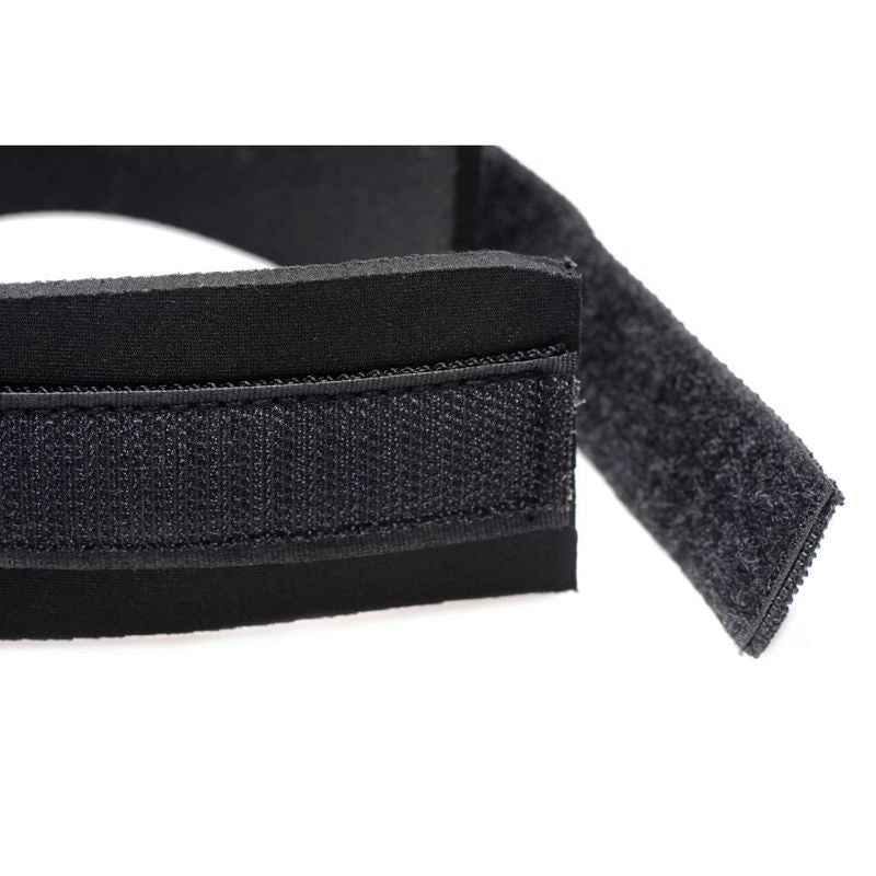 Frisky Neoprene Collar & Leash Set – Surrender in Style